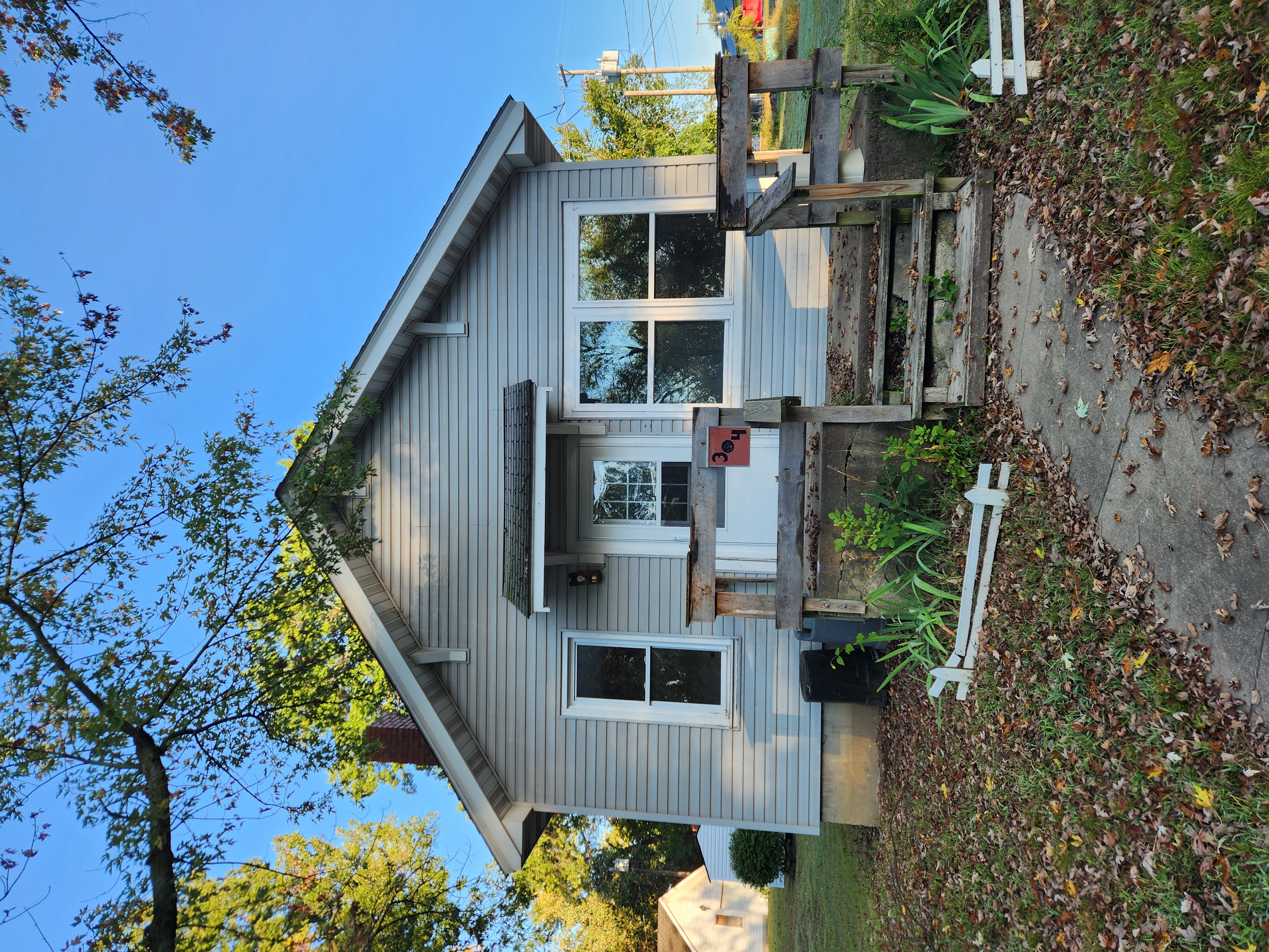 304 S Windsor St,