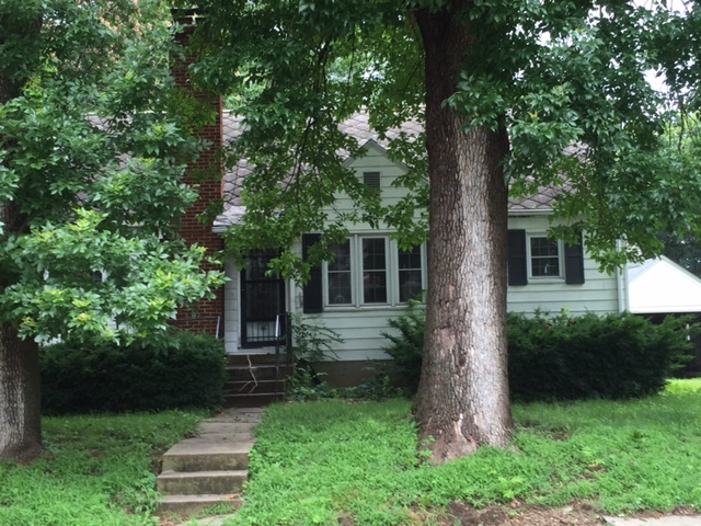 404 East Benton Street